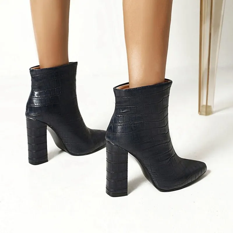 AlliChic Plush Alligator Pointed Toe Autumn Boots