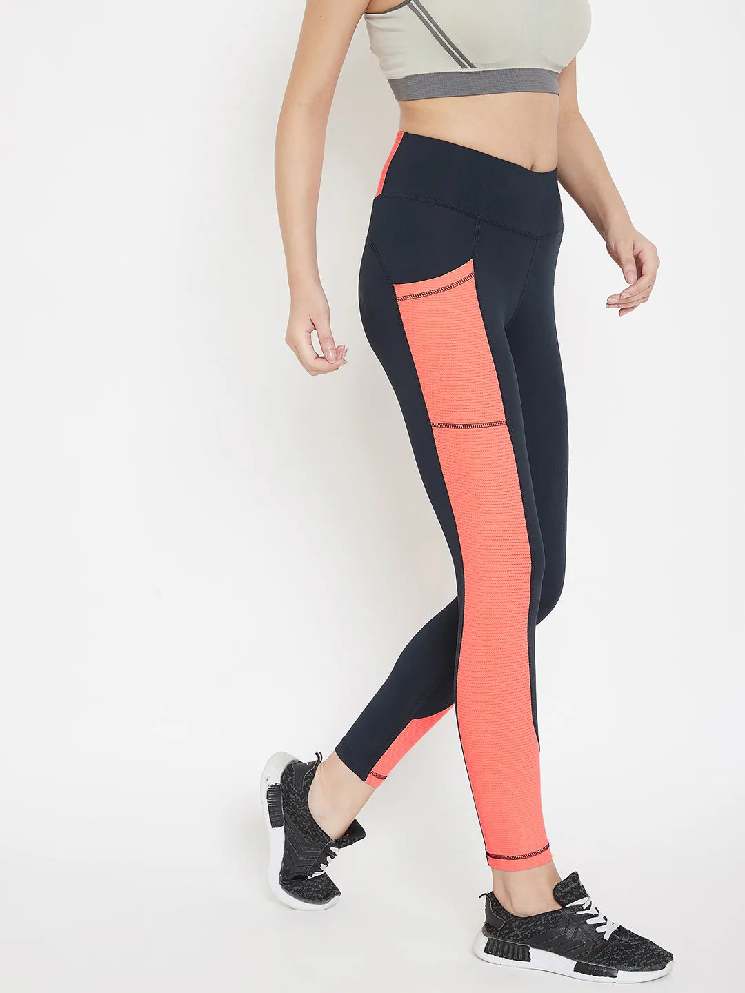 JUMP USA Women Black & Peach Colourblocked Active Wear Tights