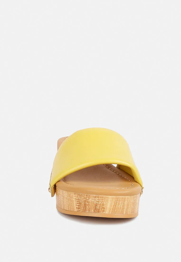 MINNY Textured Heel Leather Slip On Sandals in Yellow